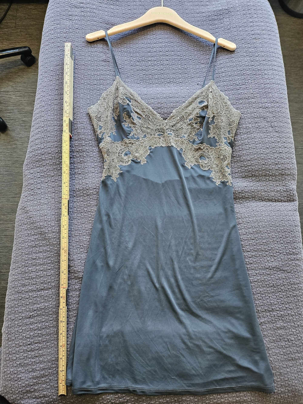 Natori Slate Blue Slip with Beige Lace Trim - Picture 4 of 4